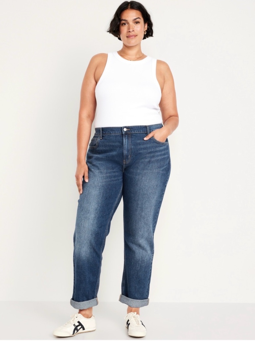 Old Navy Women's Mid-Rise WOW Boyfriend Jeans in Dark Blue Wash Size 16 TALL